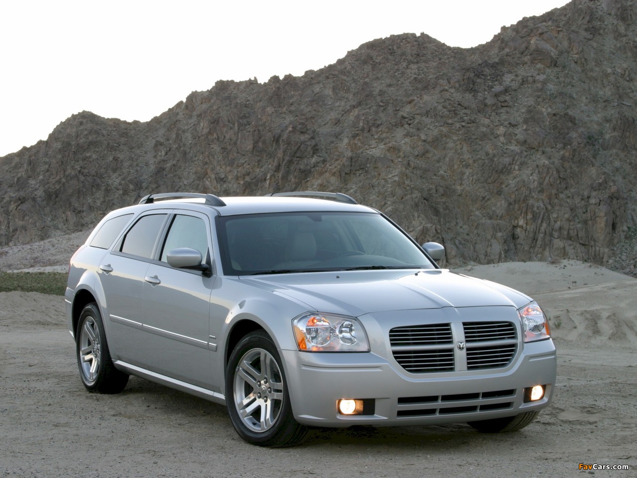 Dodge Magnum RT 2005–07 pictures (1280 x 960)
