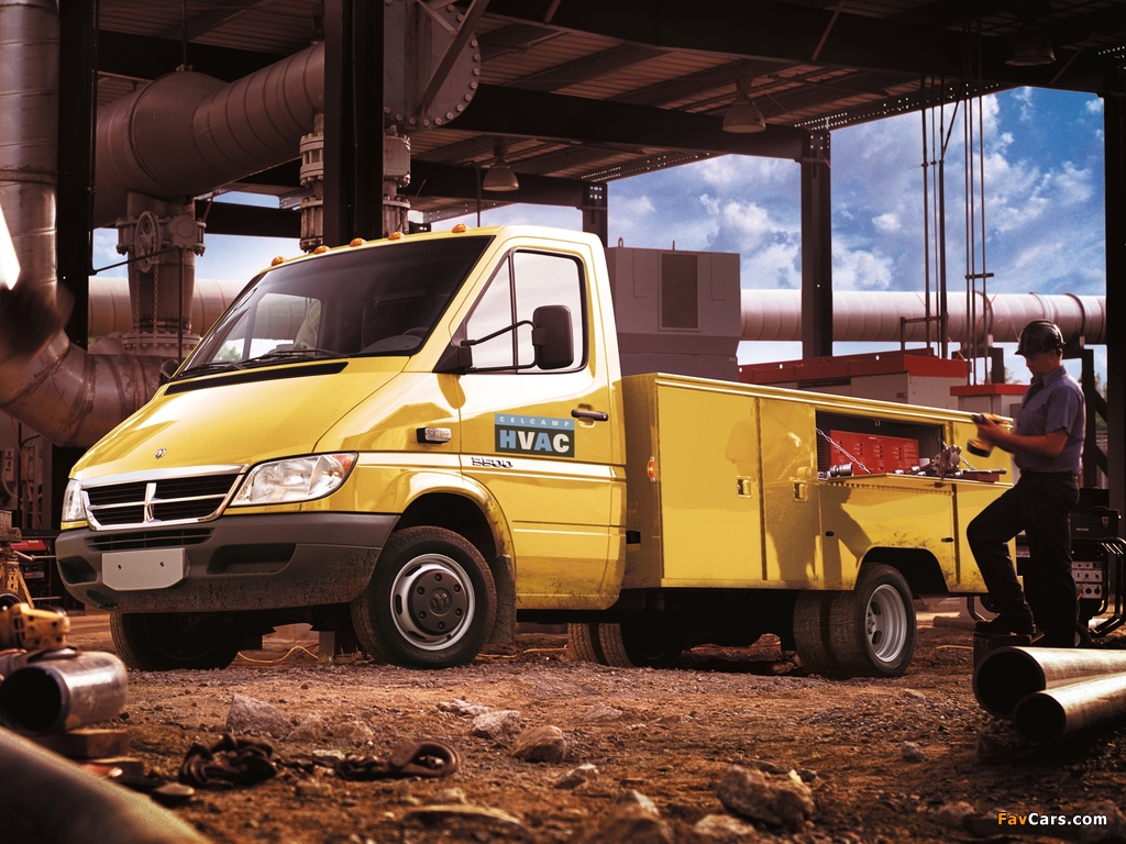 Dodge Sprinter Chassis Cab 2002–06 wallpapers (1024 x 768)