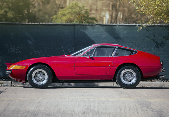 Ferrari 365 GTB/4 Daytona 1971–73 images