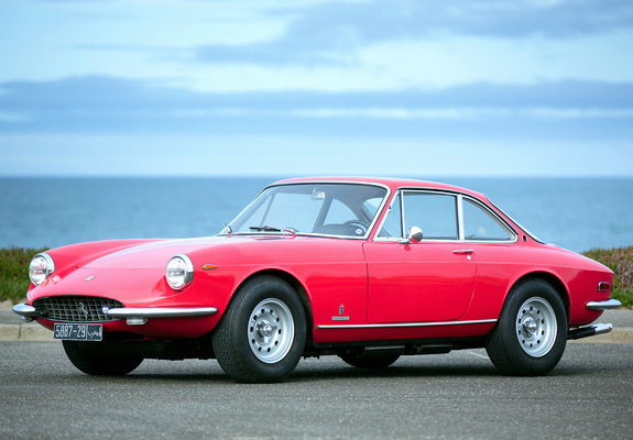 Pictures of Ferrari 365 GTC 1968–69