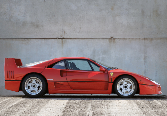 Photos of Ferrari F40 1987–92