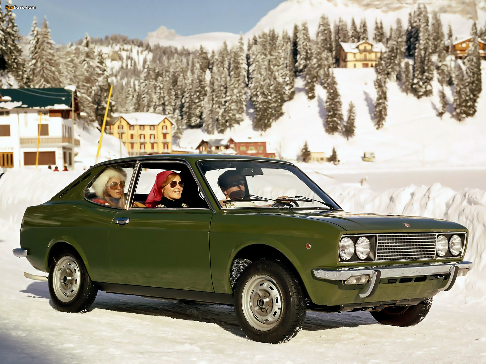 Fiat 128 Coupe SL 1971–75 images (1600 x 1200)