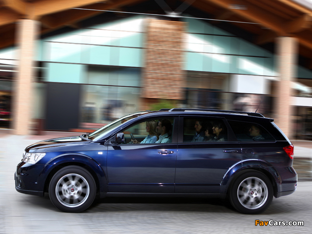 Images of Fiat Freemont (345) 2011 (640 x 480)