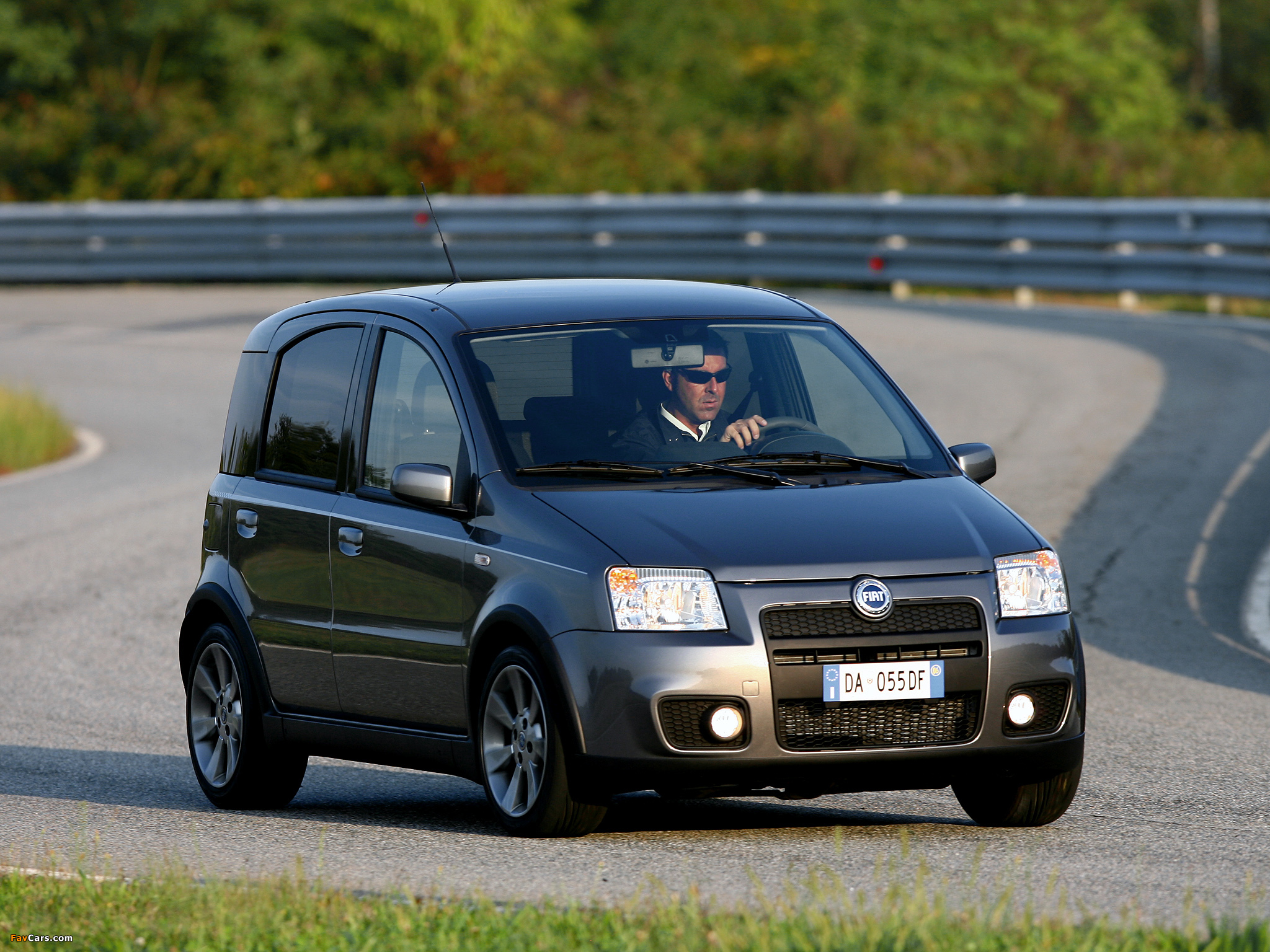 Photos of Fiat Panda 100 HP (169) 2006–10 (2048 x 1536)