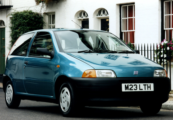 Fiat Punto 3-door UK-spec (176) 1993–99 images