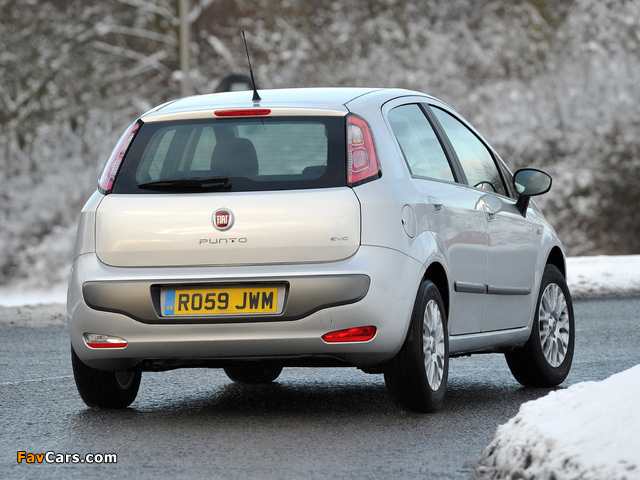 Images of Fiat Punto Evo 5-door UK-spec (199) 2010–12 (640 x 480)