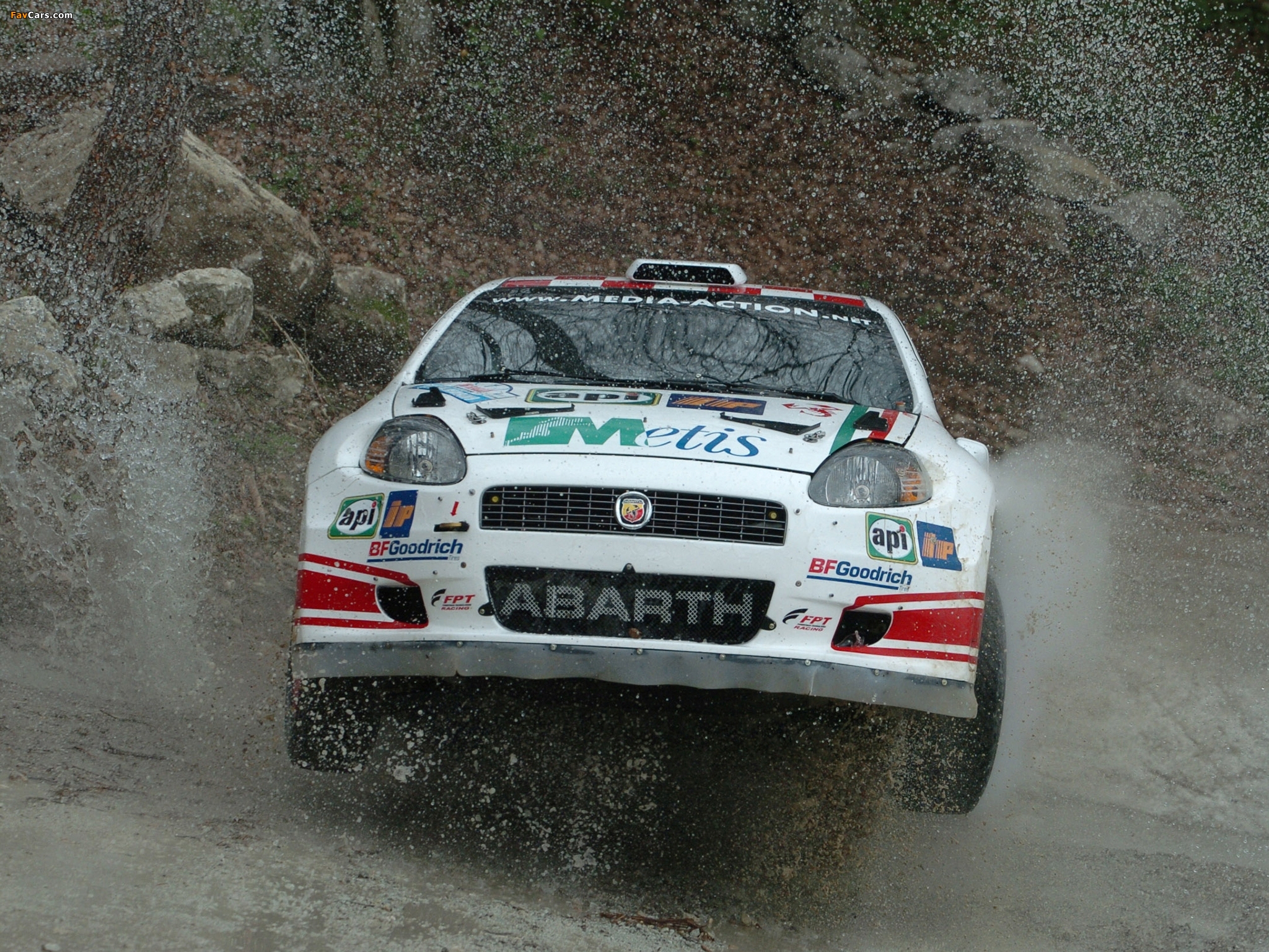Ралли 2000. Раллийный Фиат 2000. Abarth grande punto Rally s 2000. Ford Rally s2000. WRC 2 Фиат s2000.