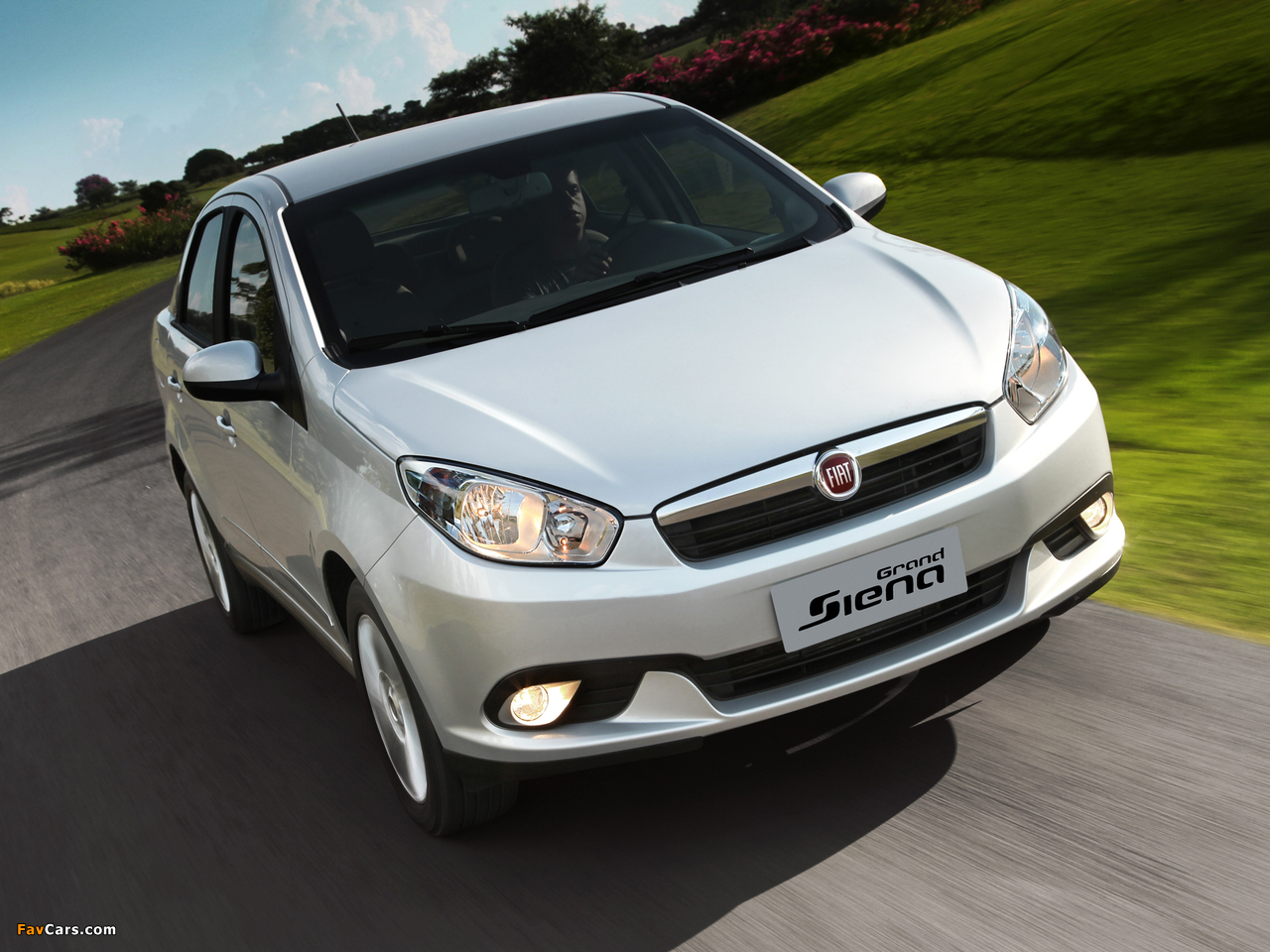 Images of Fiat Grand Siena Essence (326) 2012 (1280 x 960)