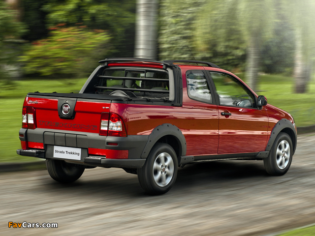 Fiat Strada Trekking CD 2012 photos (640 x 480)