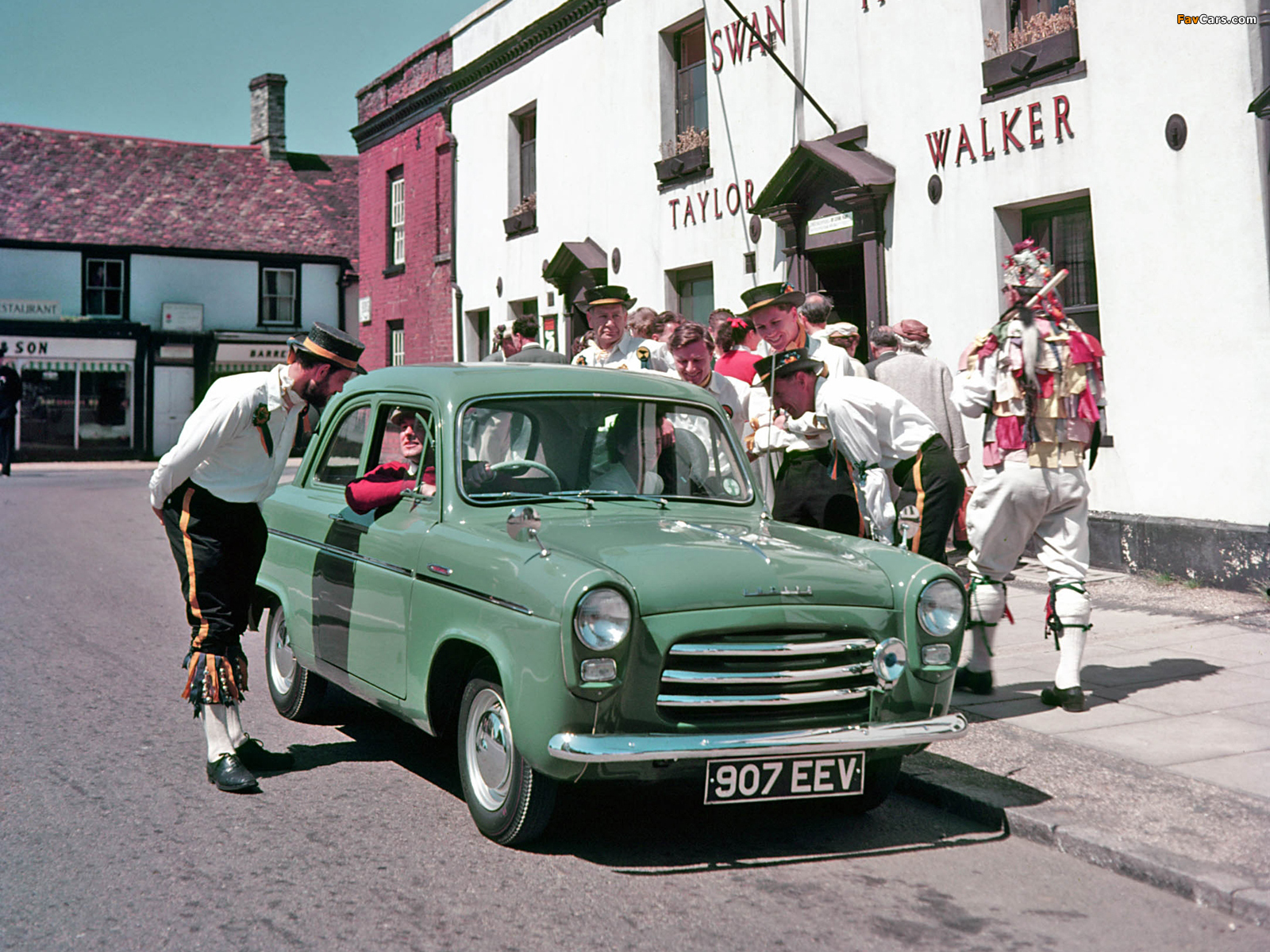 Ford Anglia (100E) 1953–59 wallpapers (1600 x 1200)