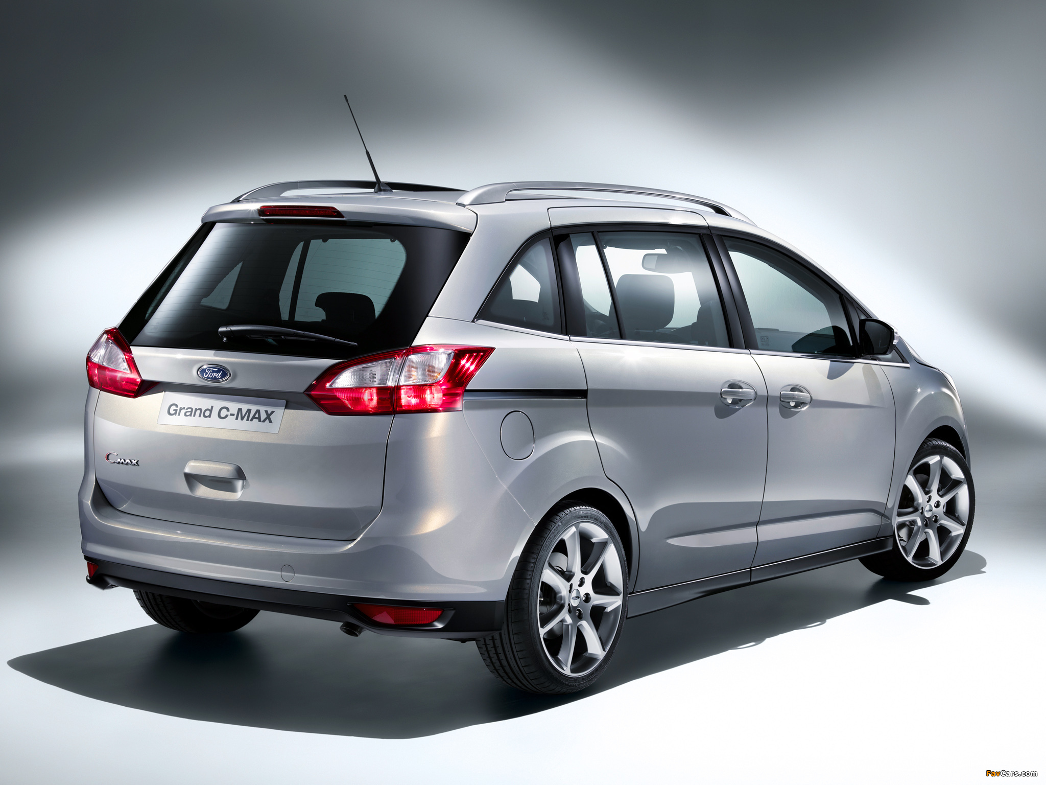 Photos of Ford Grand C-MAX 2010 (2048 x 1536)