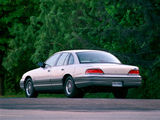 Ford Crown Victoria 1992 pictures