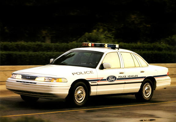 Ford Crown Victoria Police Interceptor 1993–94 photos