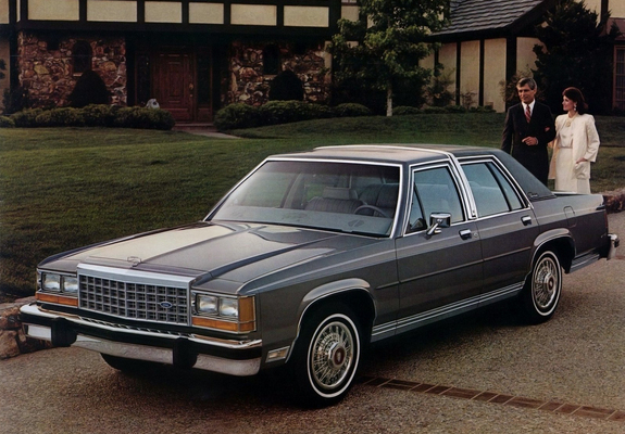 Pictures of Ford LTD Crown Victoria 1983–87
