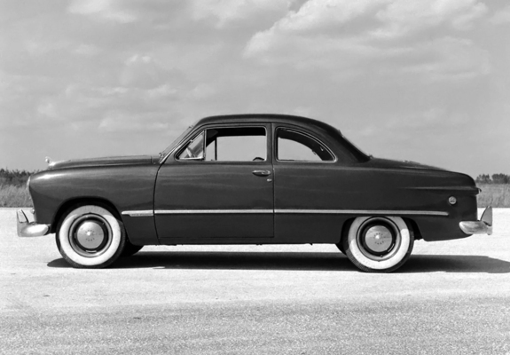 Images of Ford Custom Club Coupe (72B) 1949