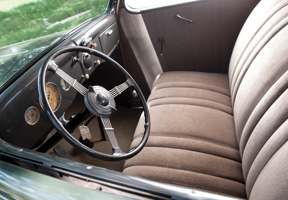 Images of Ford V8 Deluxe 3-window Coupe (68-720) 1936