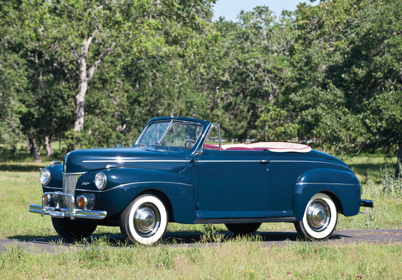 Images of Ford V8 Super Deluxe Convertible Coupe (11A-76) 1941
