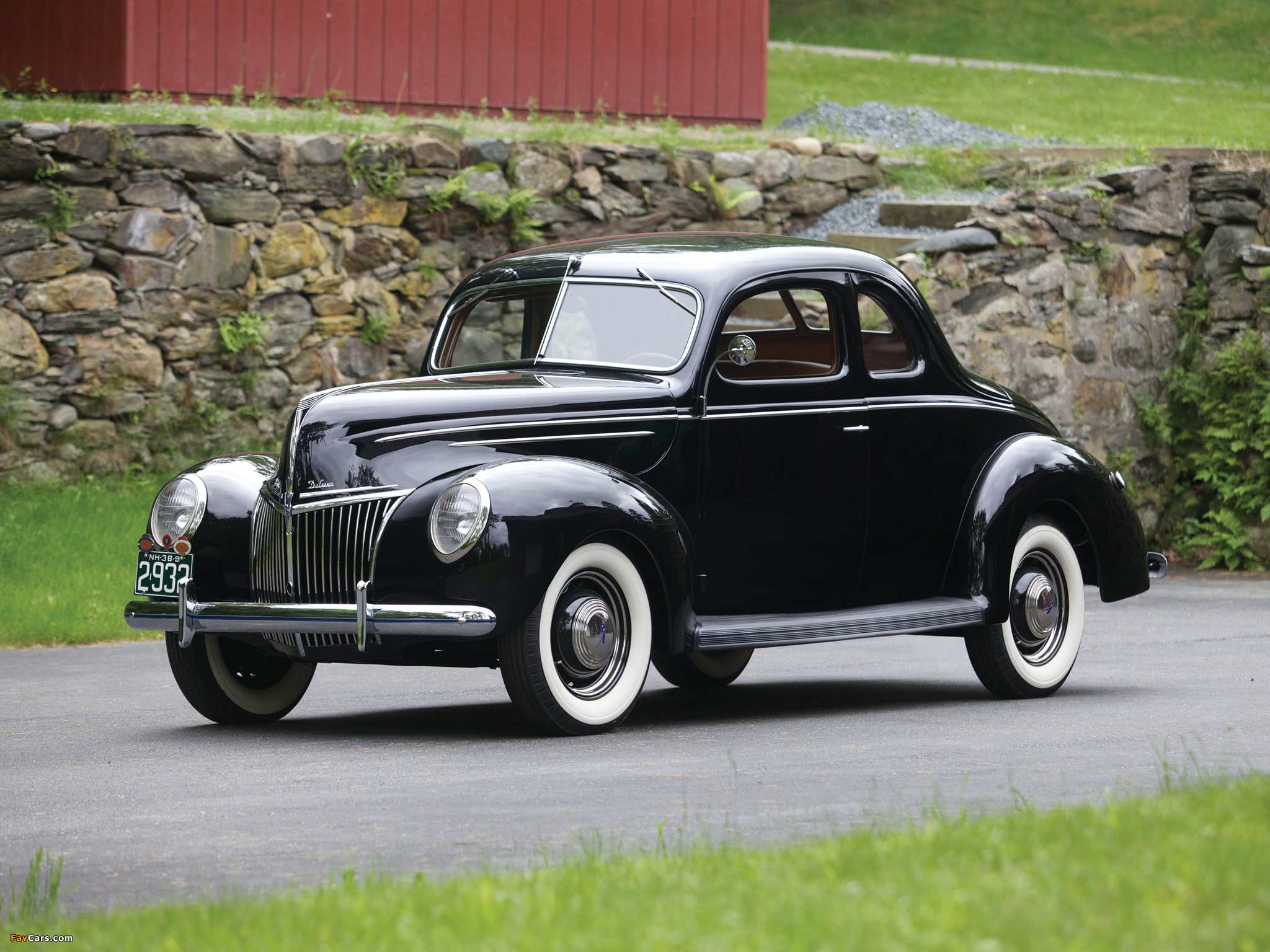 Photos of Ford V8 Deluxe 5-window Coupe 1939 (2048 x 1536)