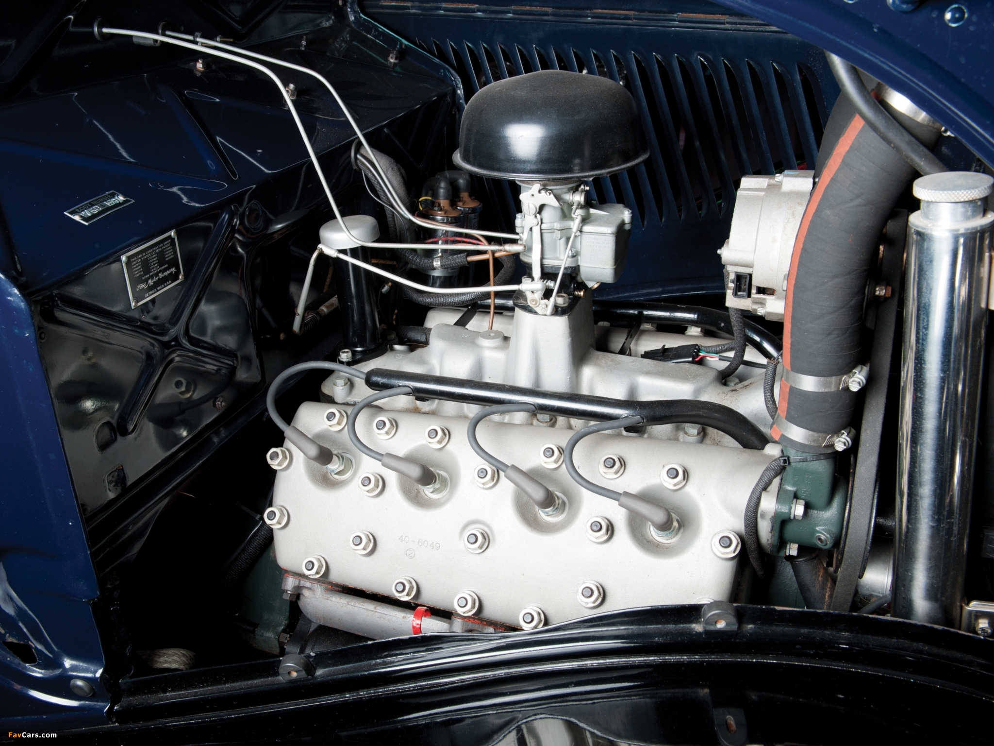 Pictures of Ford V8 Deluxe Phaeton (40-750) 1934 (2048 x 1536)