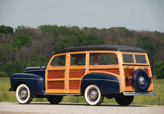 Pictures of Ford V8 Super Deluxe Station Wagon (21A-79B) 1942