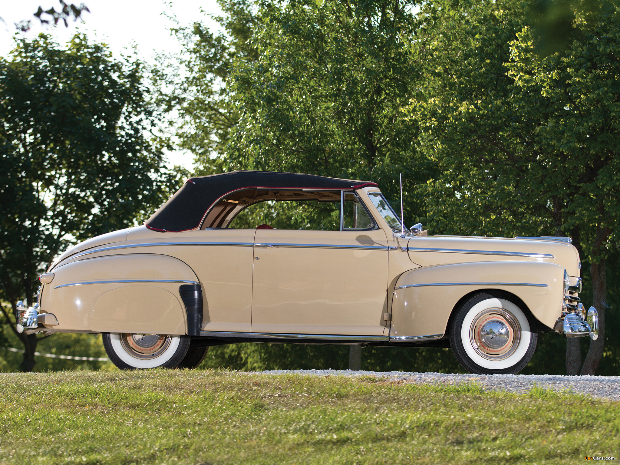 Ford Super Deluxe Convertible Coupe 1947 wallpapers (2048 x 1536)