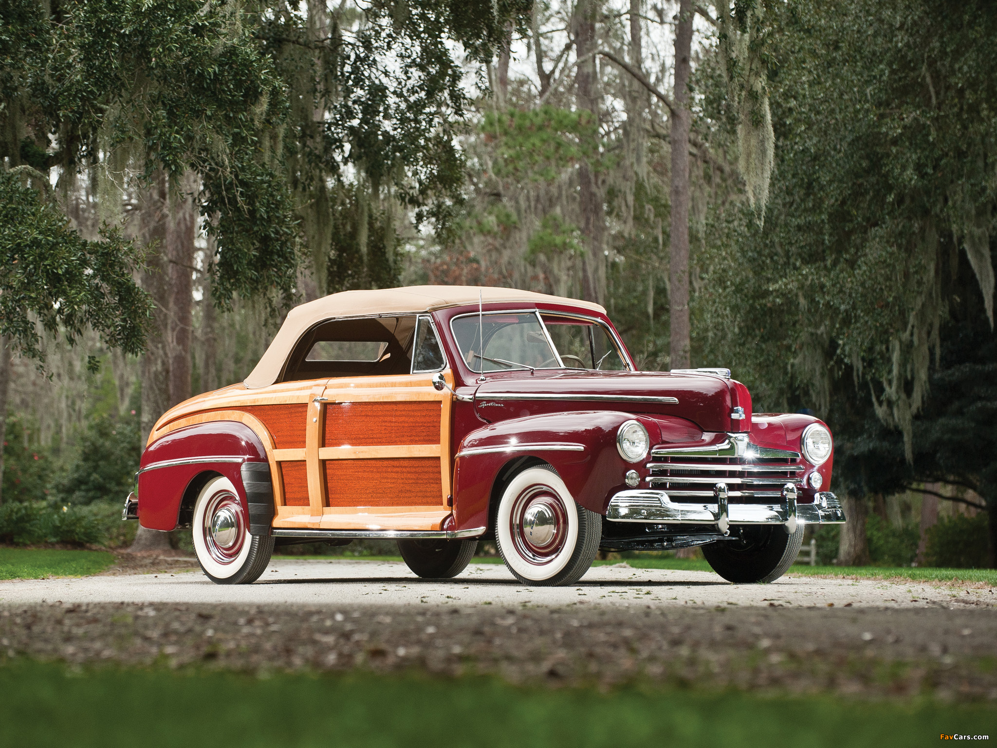 Ford Super Deluxe Sportsman Convertible 1947–48 wallpapers (2048x1536)