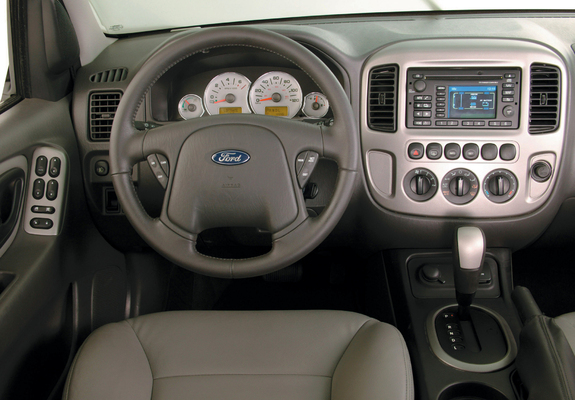 Photos of Ford Escape Hybrid 2004–07