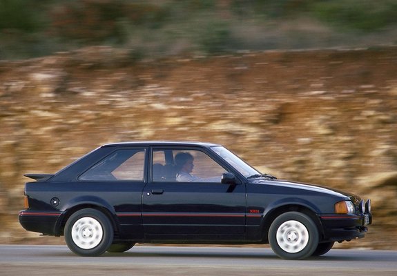Ford Escort Xr3i 1986 89 Wallpapers