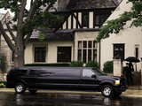 Images of Ford Excursion XLT Limousine 2000–04
