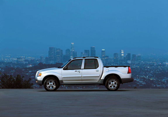 Images of Ford Explorer Sport Trac 2000–05
