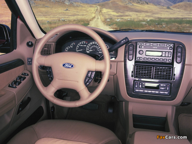 Pictures of Ford Explorer 2001–05 (640 x 480)