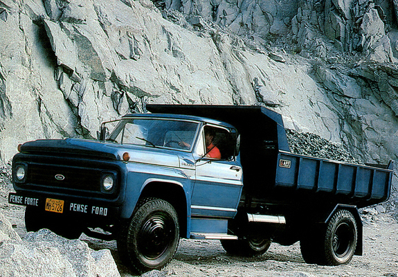 Ford F-11000 1981–85 images