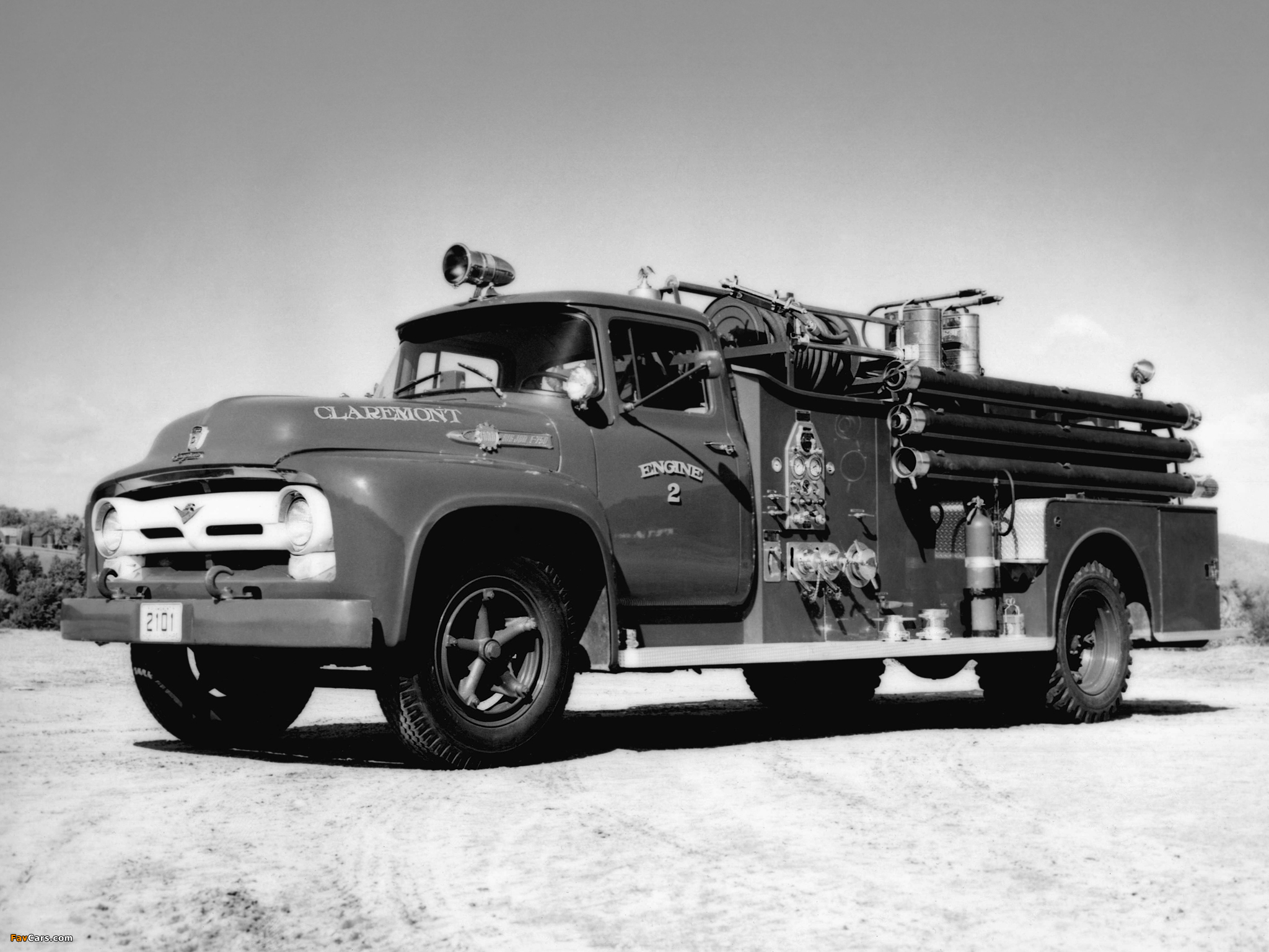 Ford F-750 Firetruck by Seagrave 1956 photos (2048 x 1536)