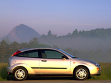 Ford Focus 3-door 1998–2001 images