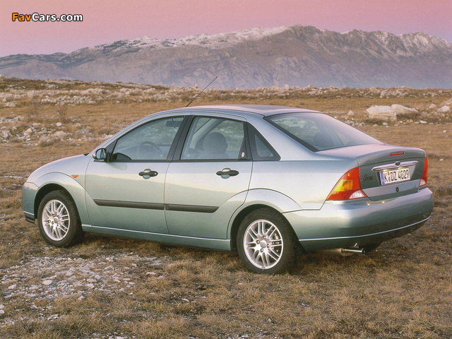 Ford Focus Sedan 1998–2001 wallpapers (640 x 480)