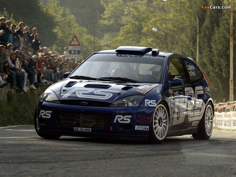 Ford Focus RS WRC 2001–02 photos (800 x 600)