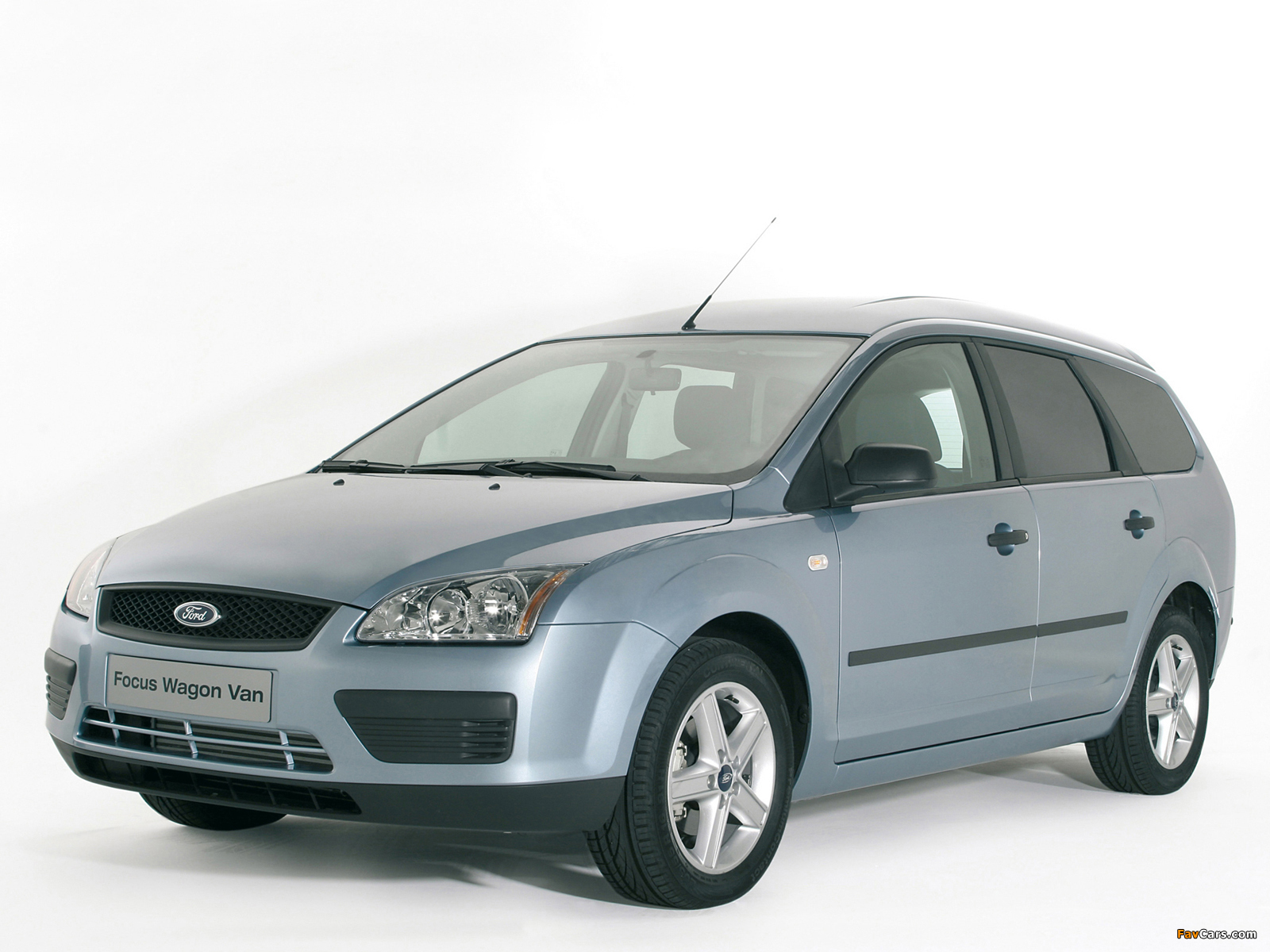 Форд фокус 2 купить в новгороде. Ford Focus II 2005-2011 универсал. Ford Focus универсал 2005. Ford Focus 2 универсал. Форд фокус 2 2005г универсал.