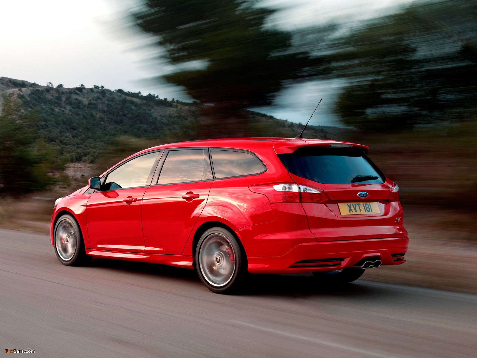 Ford Focus ST Wagon 2012 images (1600 x 1200)