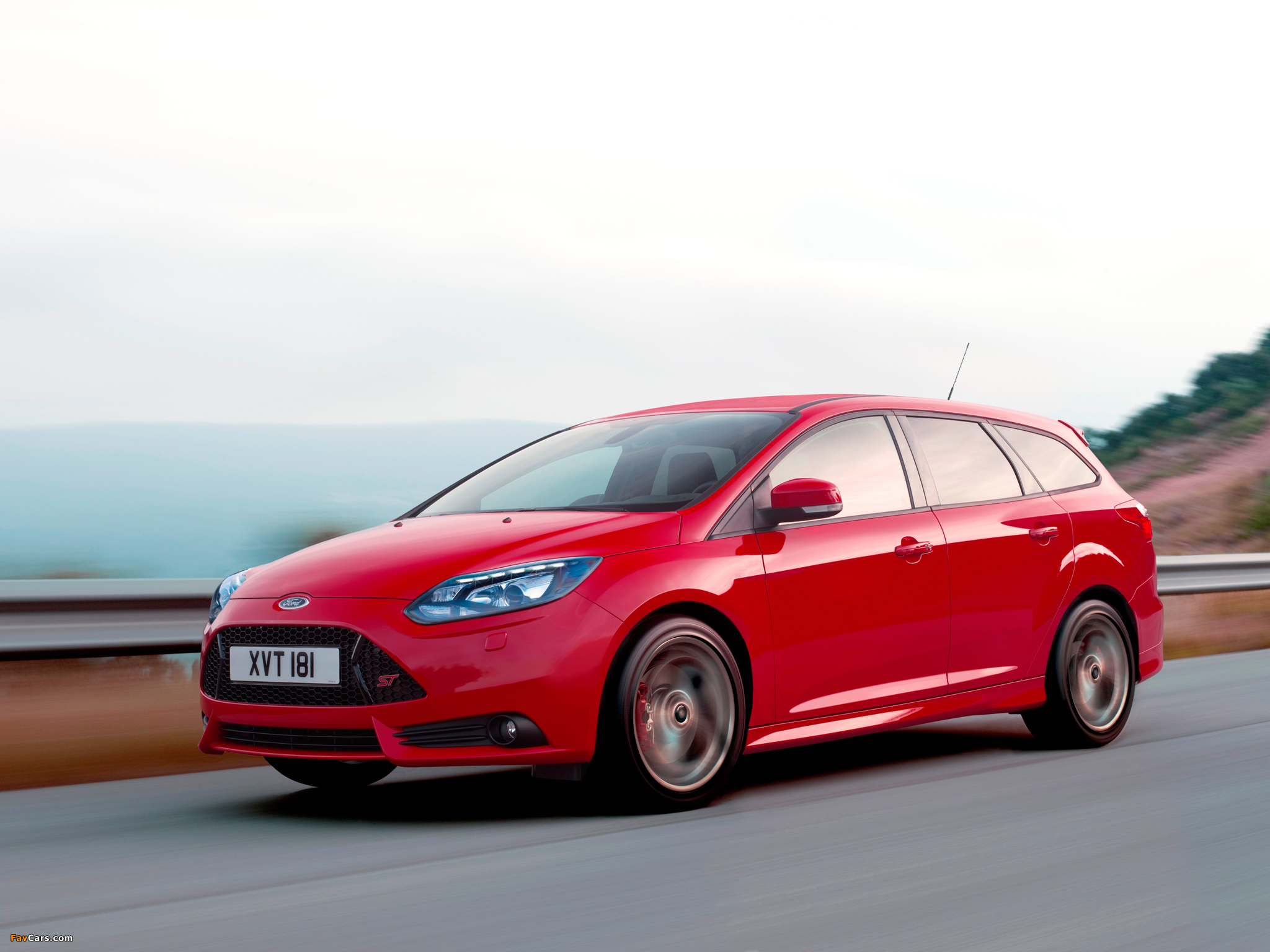 Ford Focus ST Wagon 2012 pictures (2048 x 1536)