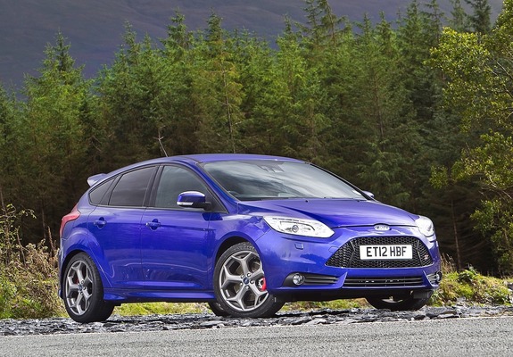 Ford Focus ST UK-spec 2012 wallpapers