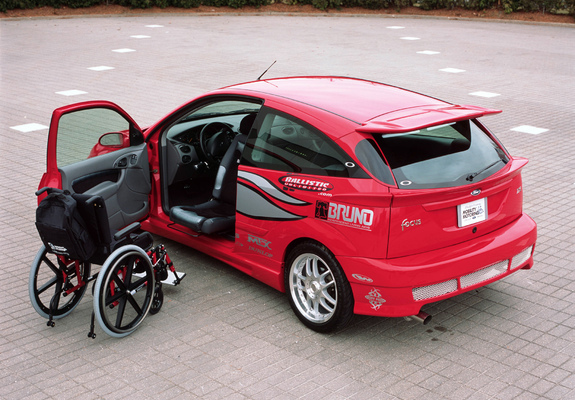 Images of Ford Focus ZX3 Mobility Show Car 2002