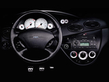Images of Ford Focus SVT 3-door US-spec 2002–04