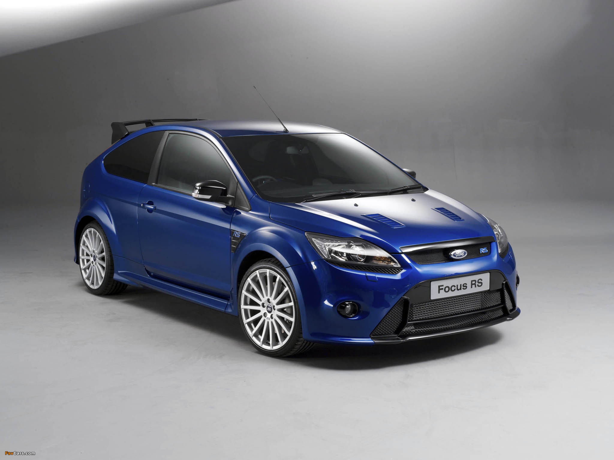 Images of Ford Focus RS UK-spec 2009–10 (2048 x 1536)