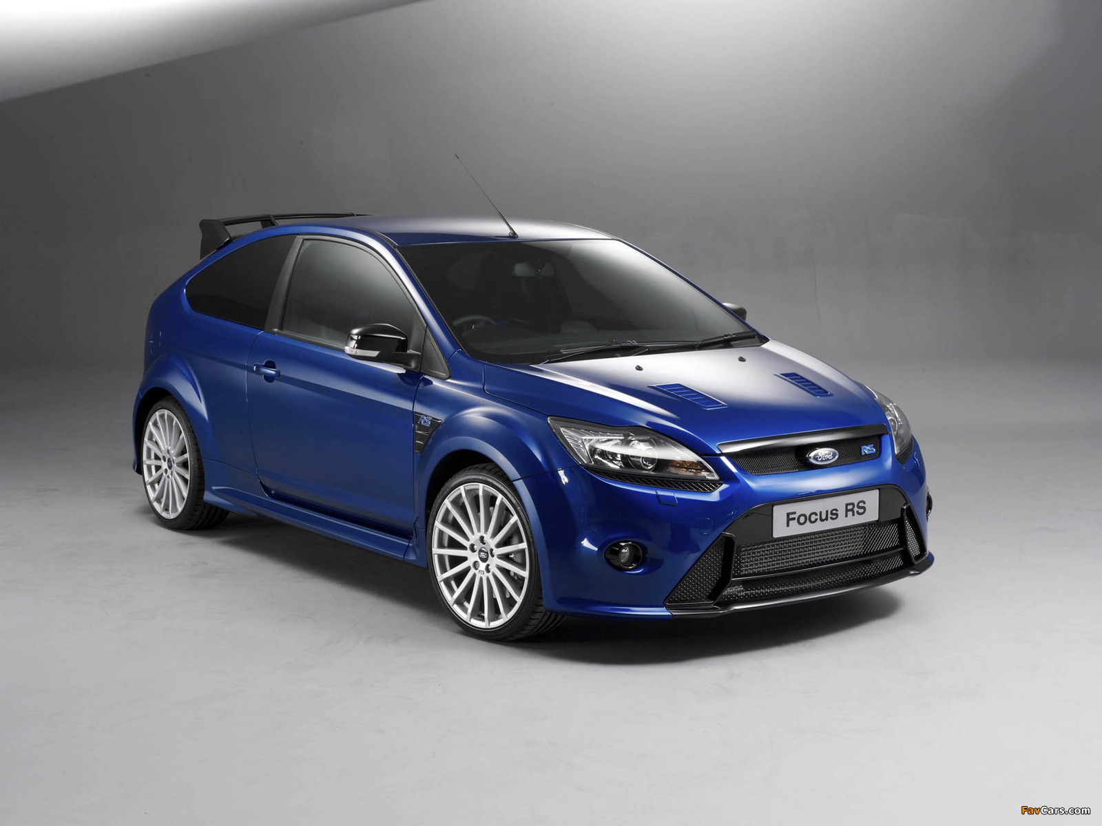 Images of Ford Focus RS UK-spec 2009–10 (1600 x 1200)