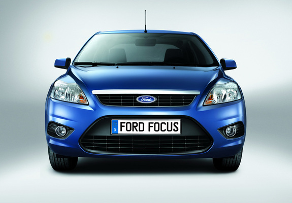 Images of Ford Focus Sedan CN-spec 2009–11