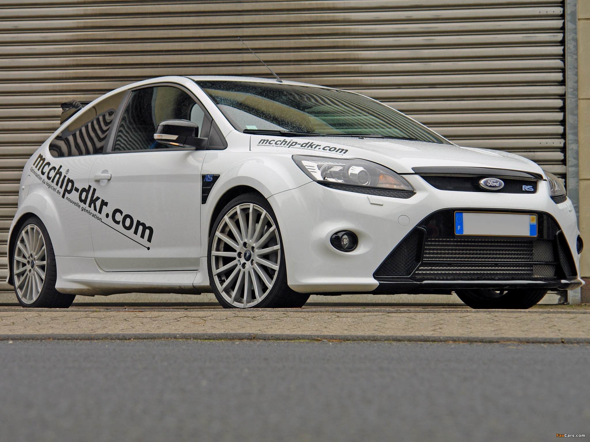Images of Mcchip-DKR Ford Focus RS 2009 (2048 x 1536)