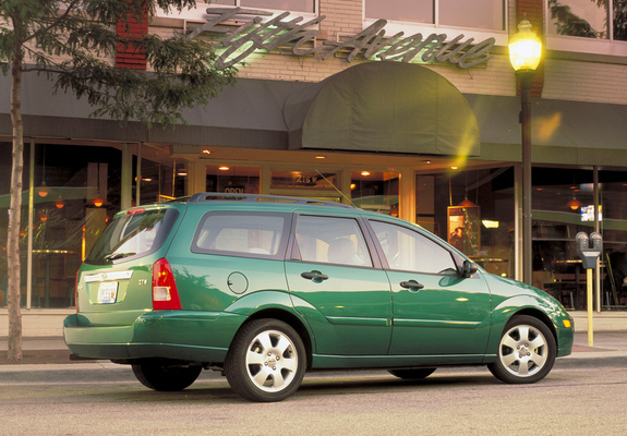 Photos of Ford Focus Wagon US-spec 1999–2004