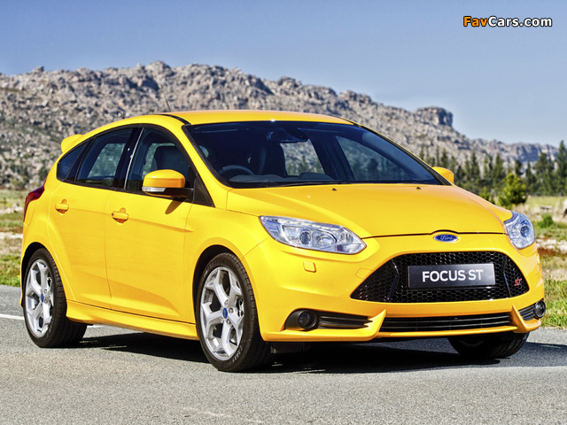 Photos of Ford Focus ST ZA-spec 2012 (640 x 480)