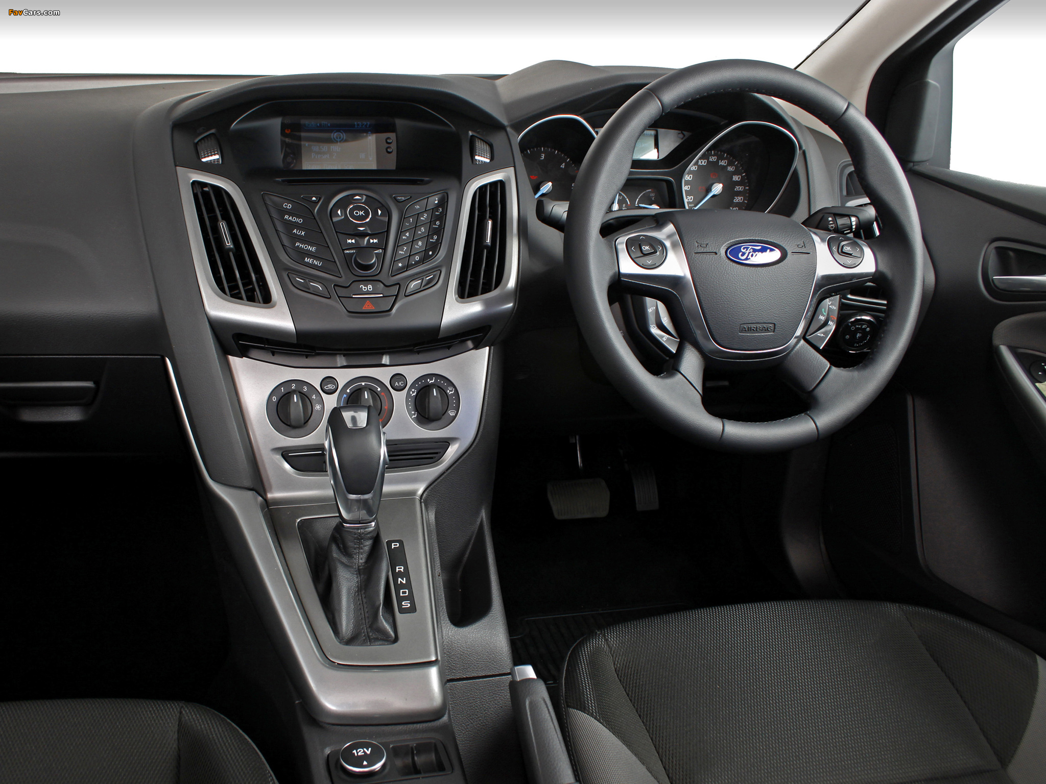 Pictures of Ford Focus Sedan ZA-spec 2011 (2048 x 1536)