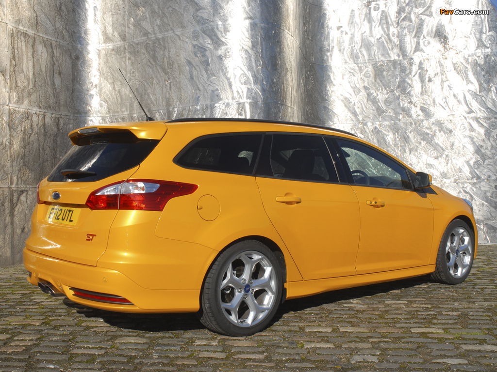 Pictures of Ford Focus ST Wagon UK-spec 2012 (1024 x 768)
